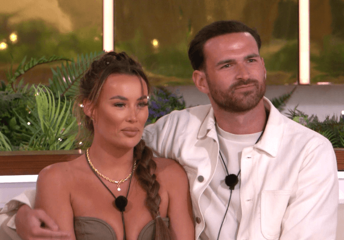 Love Island’s Harriett and Ronnie Prepare to Move In Together