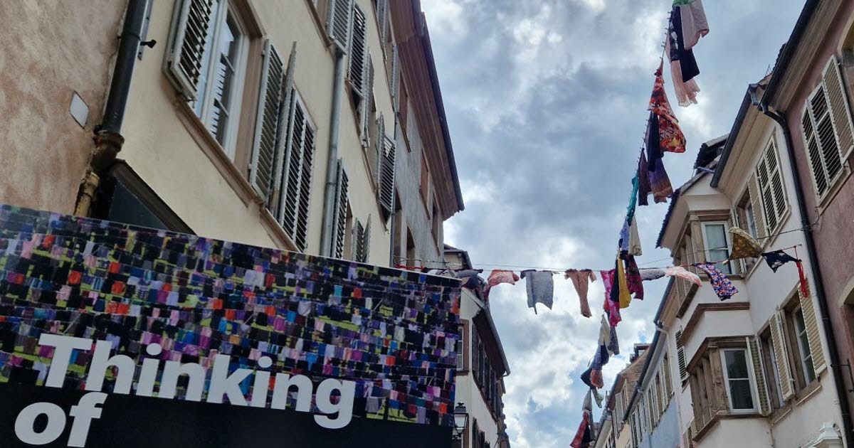 Strazburg. Seni Düşünüyorum: Savaş zamanlarında cinsel şiddet mağdurlarına bir saygı duruşu sergisi