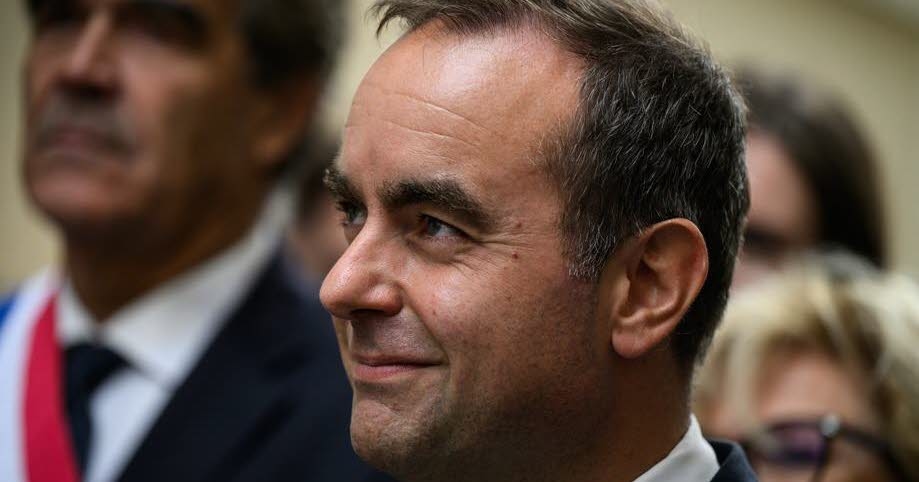 Politics. In Mâcon, Sébastien Lecornu promises to build a “France Santé” network by 2027