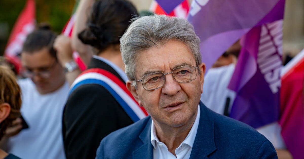 Politics. Jean-Luc Mélenchon calls for the censure of François Bayrou and supports the September 10 blocking movement