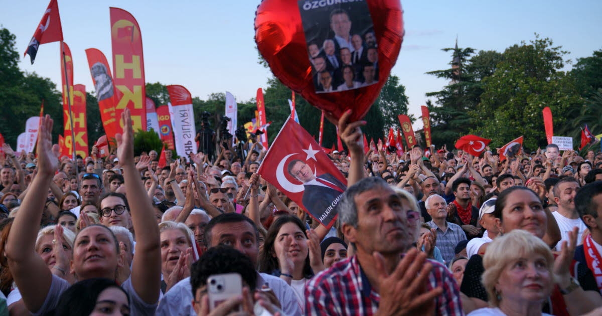 Türkiye: Nowa fala 44 aresztowań w opozycyjnej gminie Stambułu