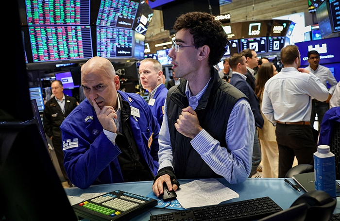 Rublo in indebolimento e prezzi globali del petrolio in calo. Financial Market Review, 22 settembre