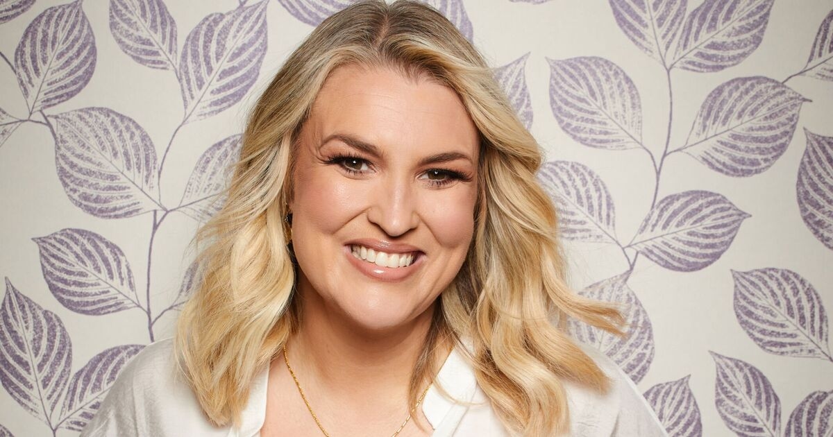 Dragon's Den star fumes over slimming pill lie