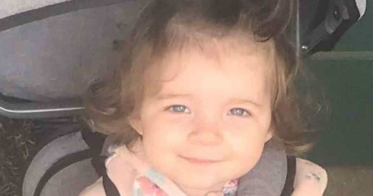 İki yaşındaki Isabelle Rose Welsh'e tecavüz ve cinayetten anne ve adam yargılanıyor