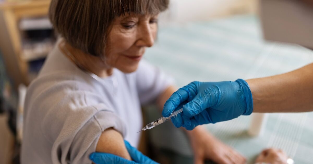 UKHSA explains who can and can't get Covid vaccine this winter