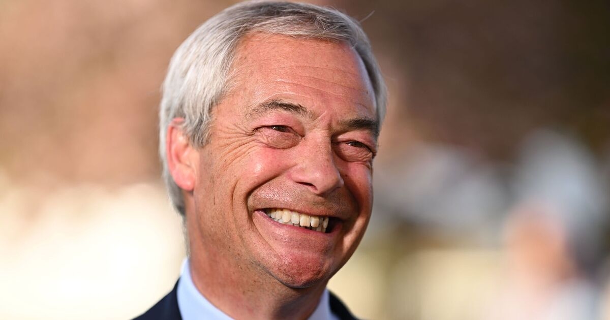 Política EN DIRECTO: Nigel Farage elogia una nueva encuesta impactante que da al Partido Reformista una gran ventaja