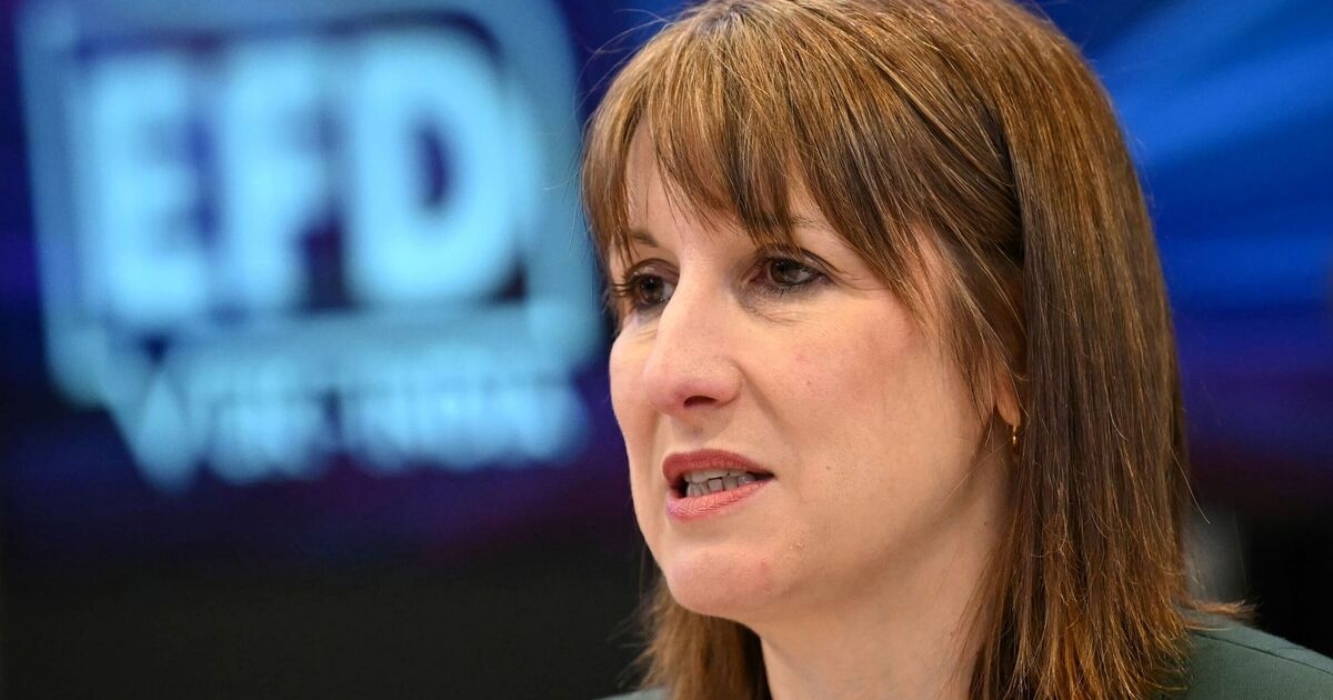 Rachel Reeves EN DIRECTO: El Ministro de Hacienda criticado por el "sombrío" aumento de la inflación mientras los británicos pagan el precio