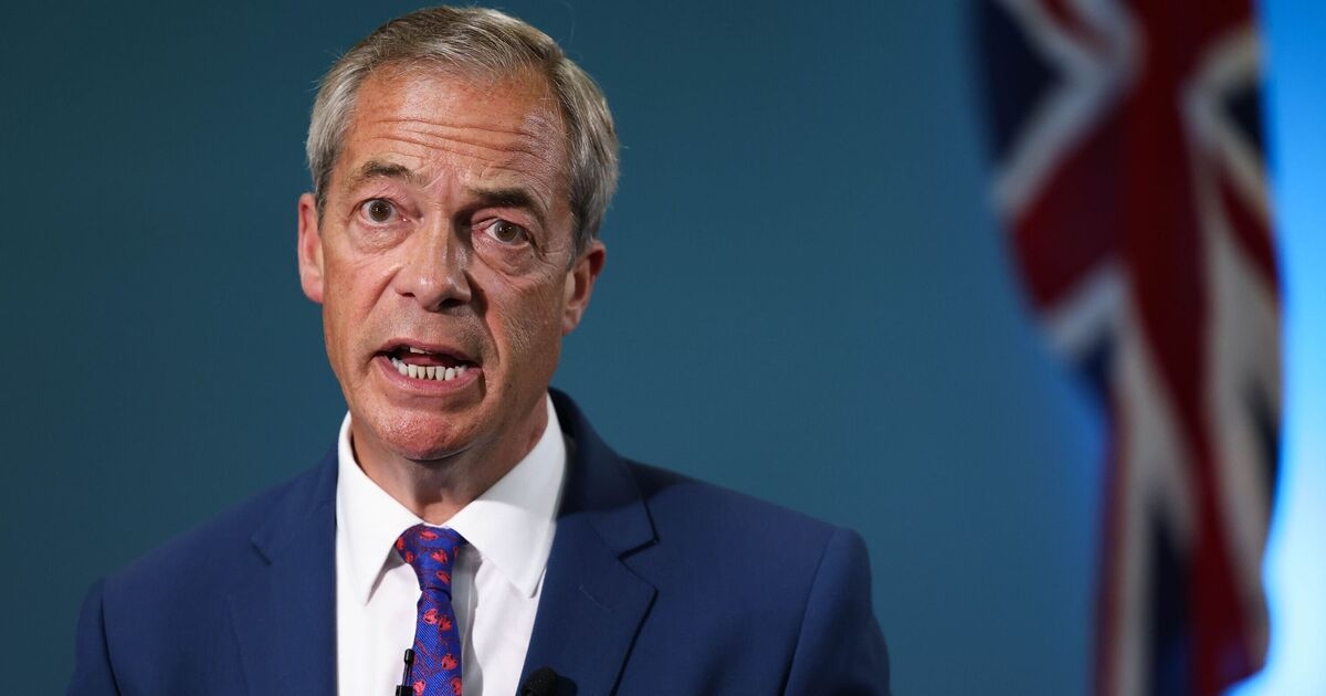 Nigel Farage promete que los vecinos serán los primeros en acceder a la vivienda social si la reforma gana en Gales.