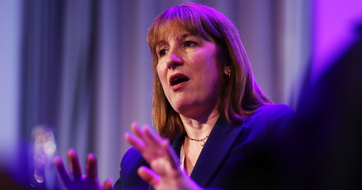Rachel Reeves, descarada, insiste que estava "certa" em cortar o combustível de inverno, apesar da reviravolta