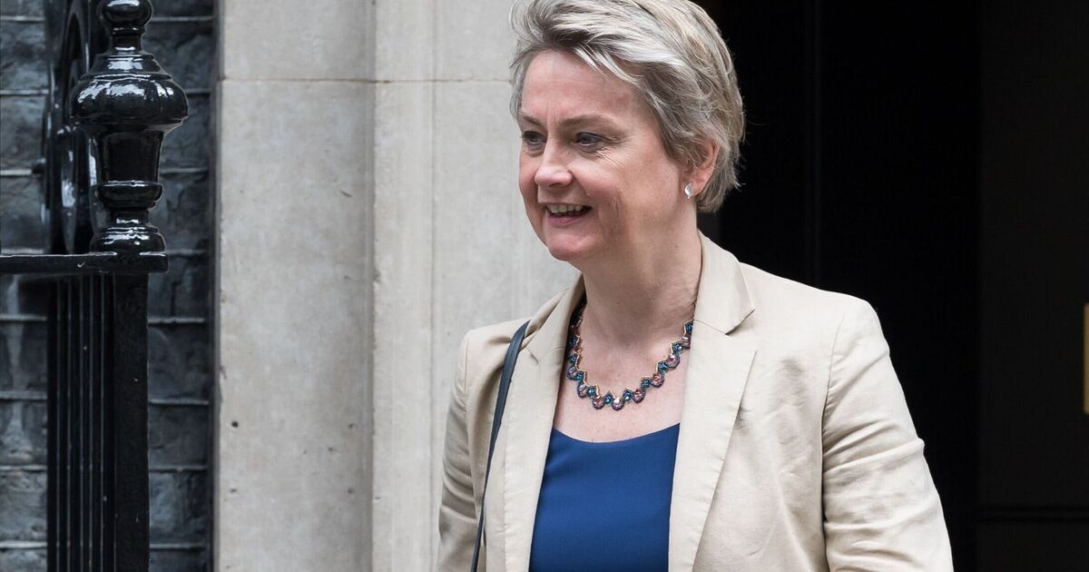 Migrationswahnsinn: Großbritanniens Abhängigkeit von ausländischen Pflegekräften offenbart