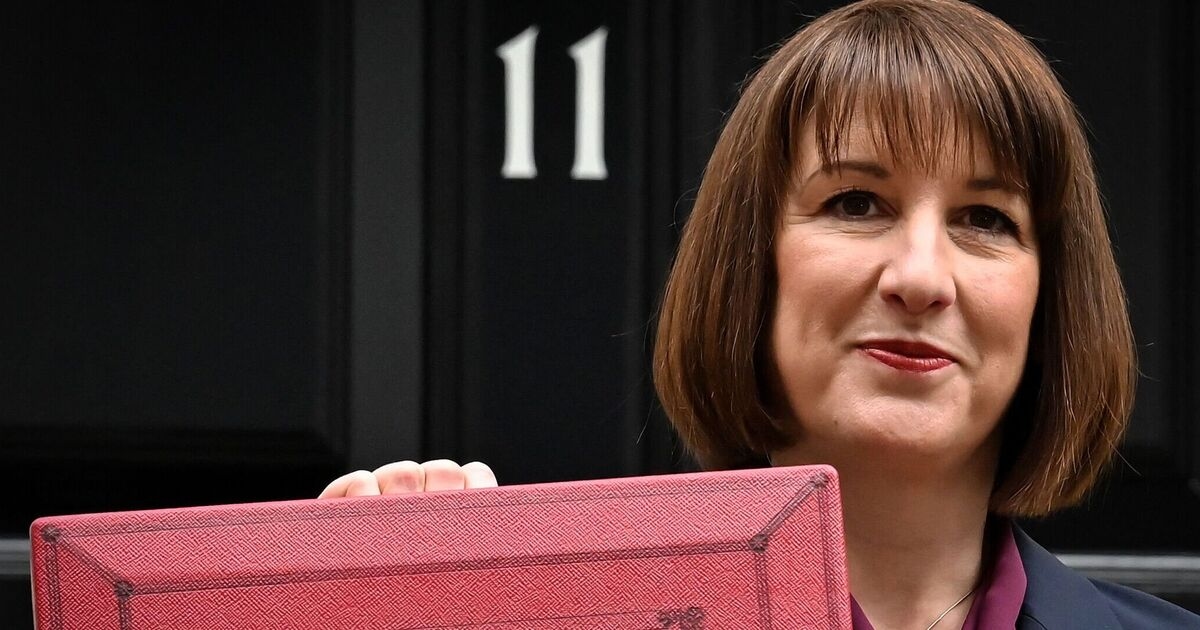 PM should fire Rachel Reeves, as almost half of UK voters don’t think she's 'up to job'