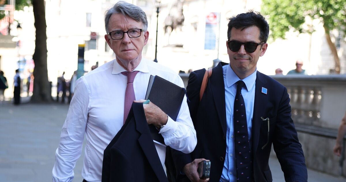 Política EN DIRECTO: Crisis para Starmer: los diputados laboristas exigen la dimisión de Peter Mandelson