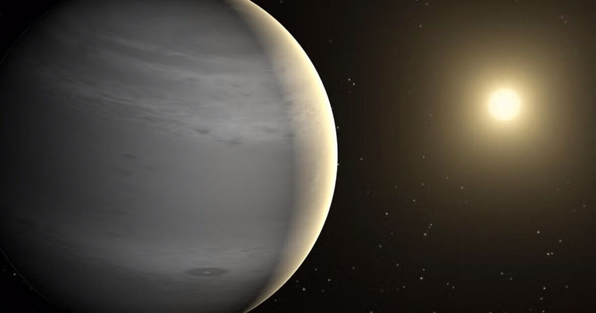 Rare new planet discovered 400 light years from Earth