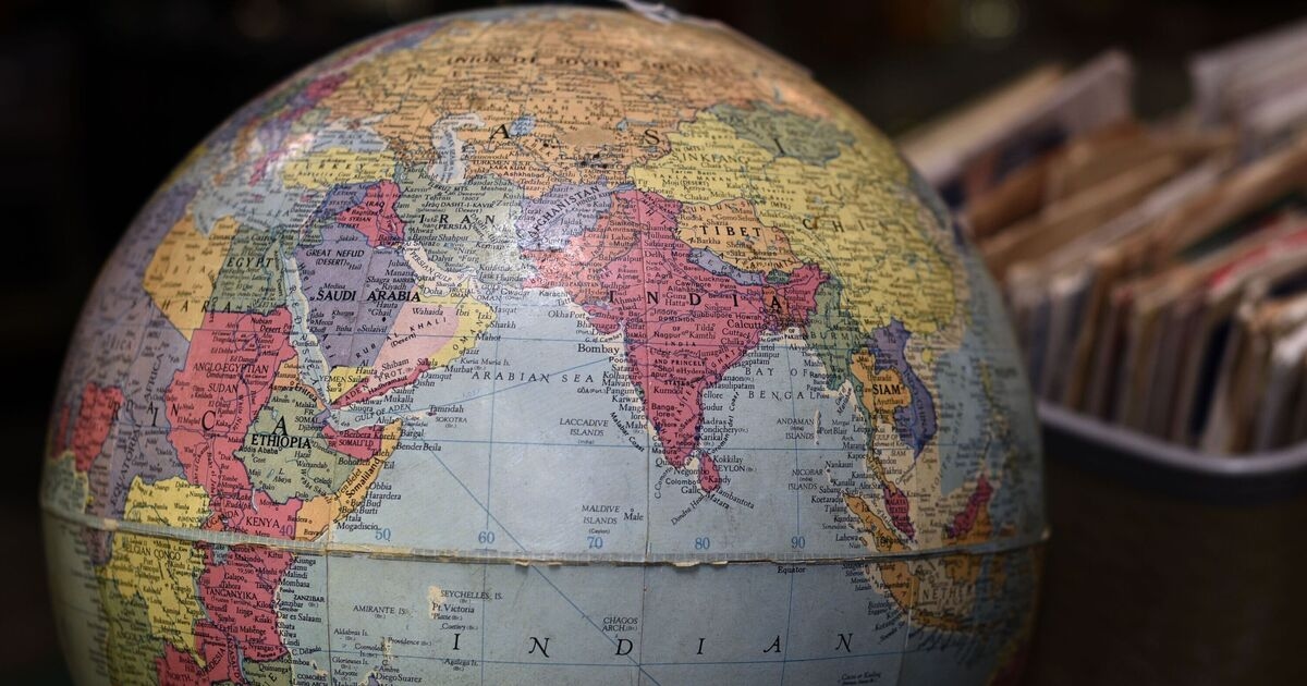 Scientists panic as 1 factor means earth is spinning faster and days are getting shorter