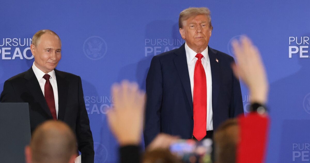 'Delusional' Donald Trump rinsed for reply to Vladimir Putin's Moscow invite