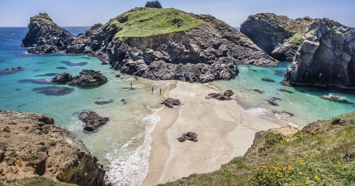 Best walk in the UK revealed with caves, coves and shipwrecks