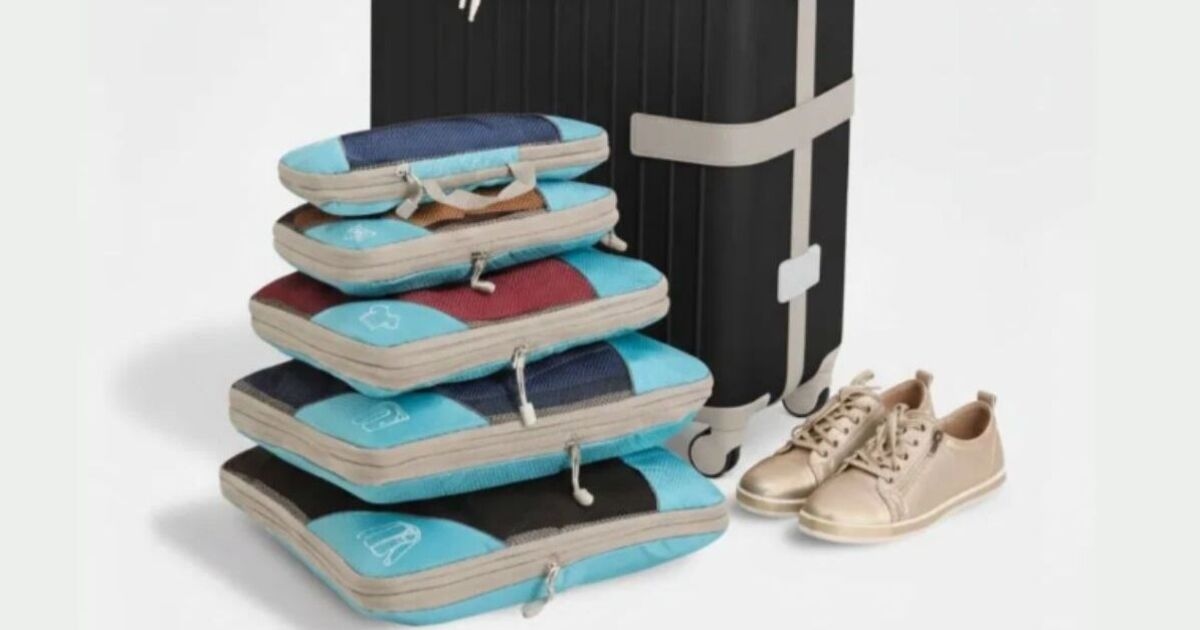 Suitcase packing cubes that make clothes 'take up half the case' now 45% off