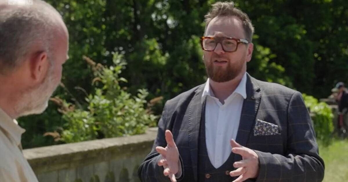 L'esperto di Antiques Roadshow è deluso perché l'ospite si rifiuta di vendere la statua della zia nonostante il prezzo
