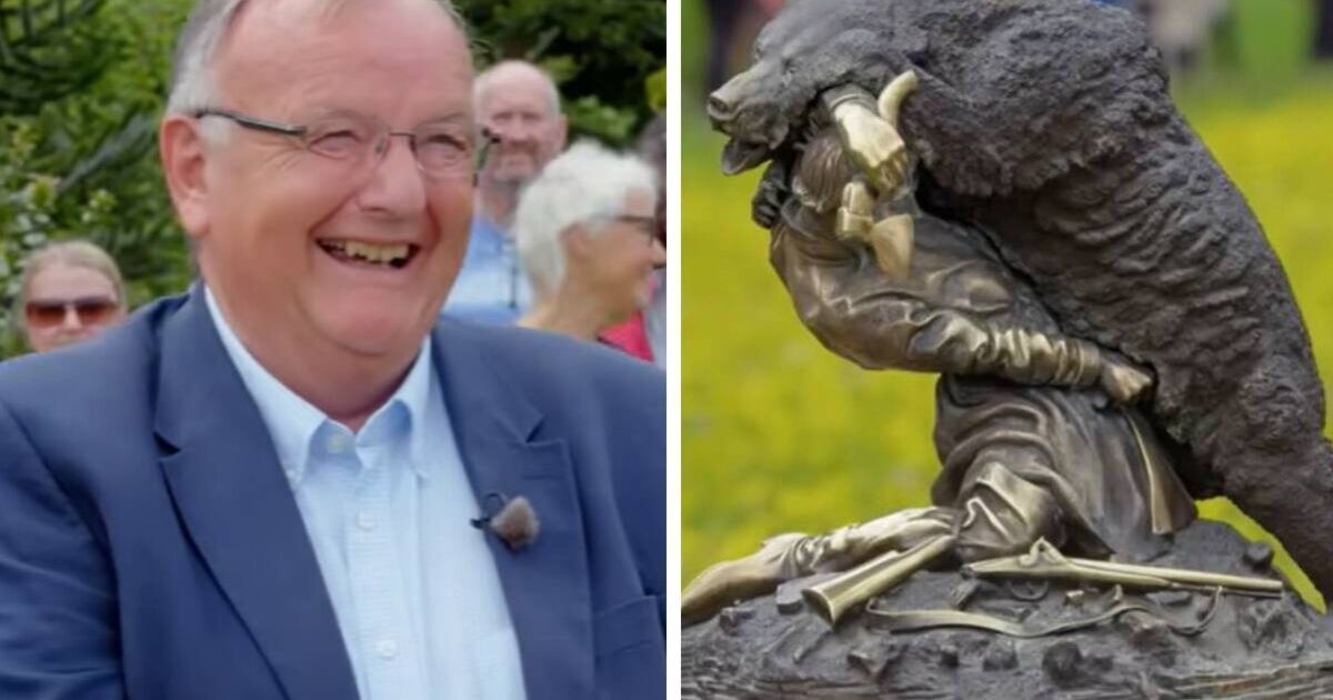 Convidado do Antiques Roadshow ri apesar do valor do bronze russo ter caído pela metade devido a um erro