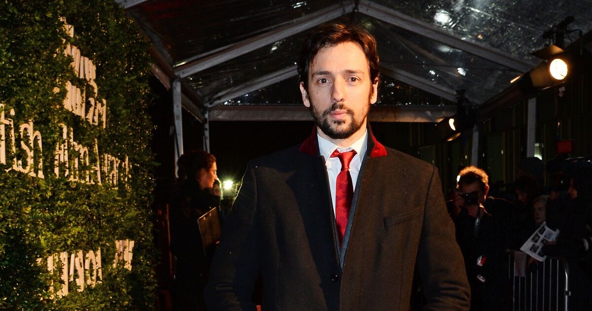 Beroemde broer van Ralf Little schittert in 'meesterwerk' kostuumdrama met medische twist