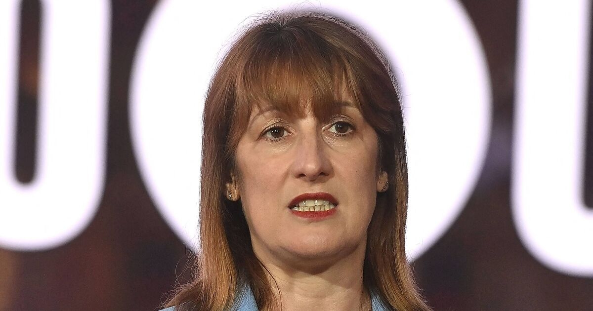 L'HMRC potrebbe colpire le famiglie del Regno Unito con case del valore di £ 290.000 con una bolletta di £ 82.000