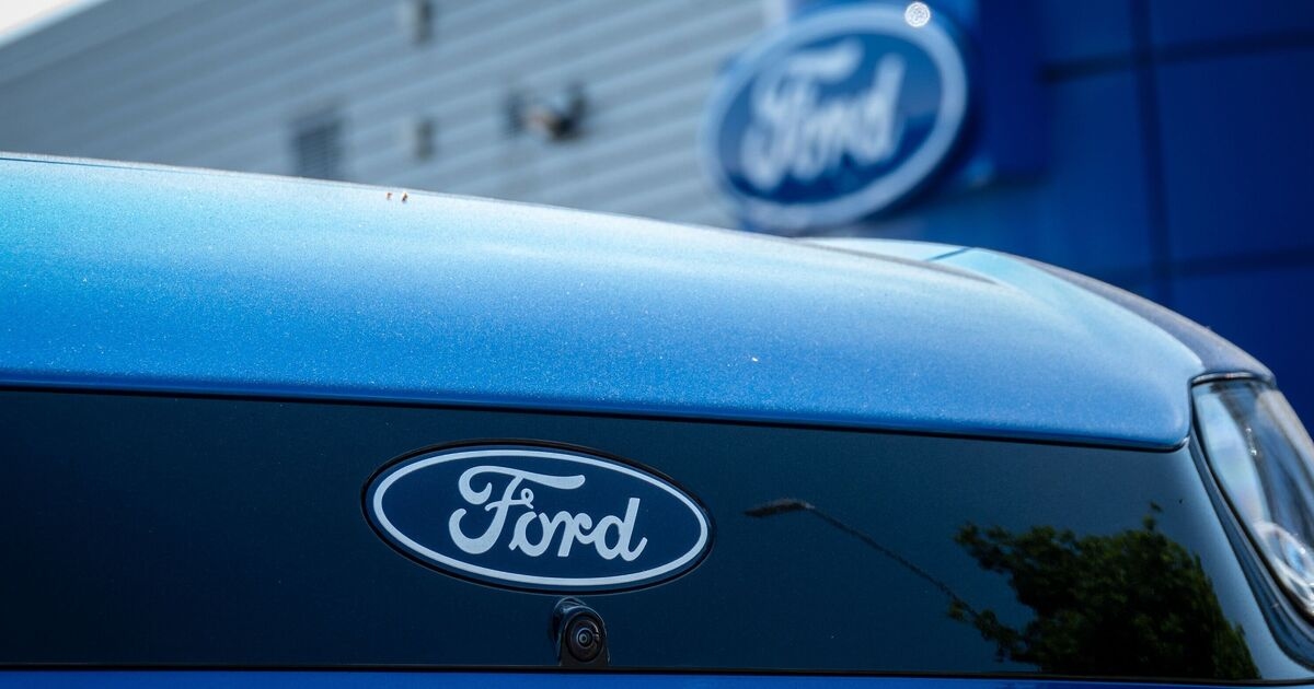 Modelo da Ford no Reino Unido é afetado pelo último recall de segurança, com carros sendo retirados das estradas