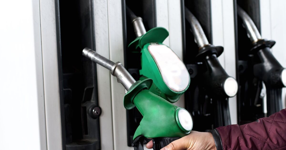 Les conducteurs d'essence et de diesel sont invités à faire le plein avant lundi