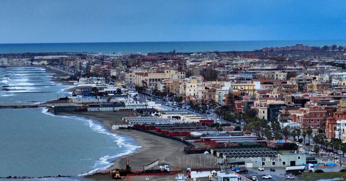 La “peor ciudad costera” de Italia, donde “es mejor evitar el agua”, pero no todos están de acuerdo