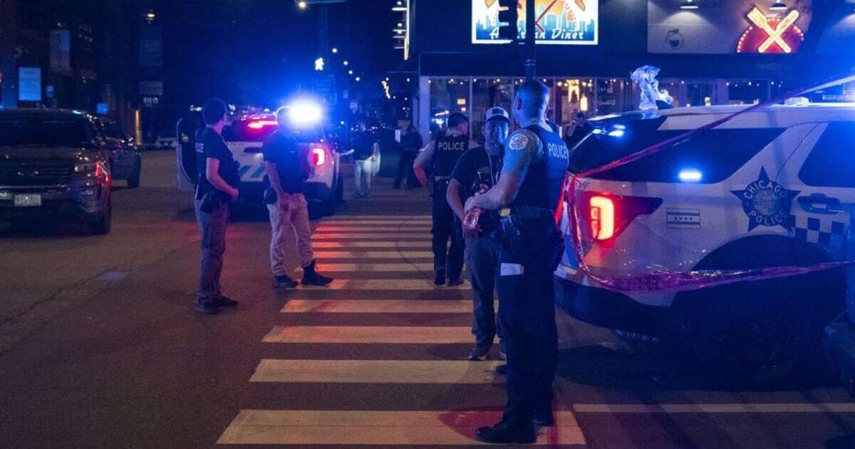 Tiroteo en Chicago EN VIVO: 'Al menos 3 muertos y 16 heridos' cuando un hombre armado abre fuego en una fiesta