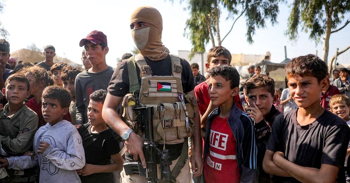 Hamas claims it cannot locate remaining hostage dead unaided, leaving peace deal in chaos