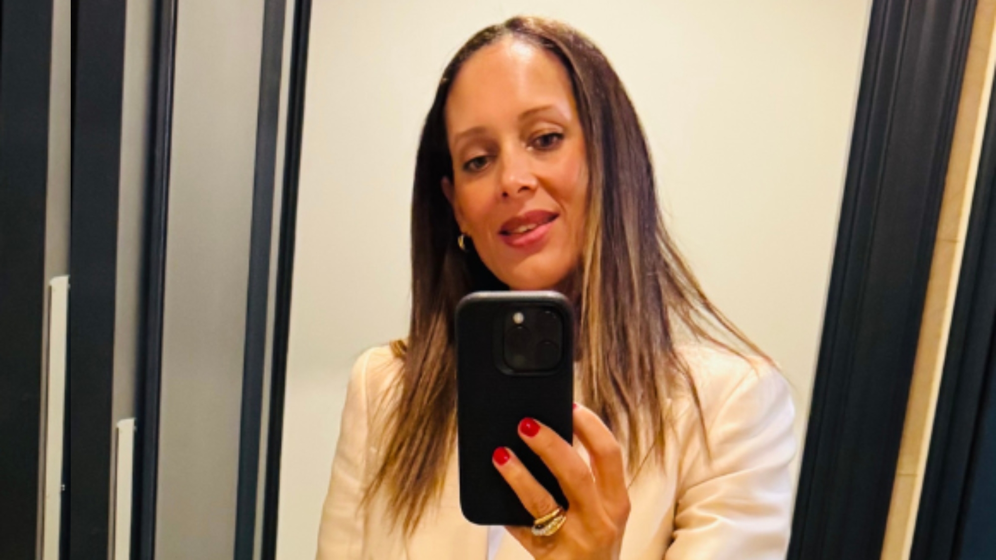 Andrea's It List: 7 Beauty Must-Haves I Never Travel Without