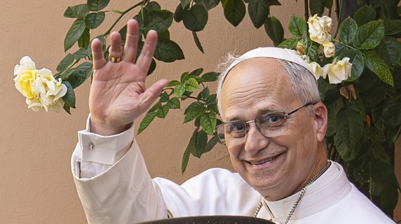 Papa XIV. Leo, St. John Lateran Bazilikası'ndaCanlı video