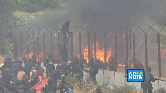 No Tav, construction sites on fire and the Turin-Bardonecchia line occupied.