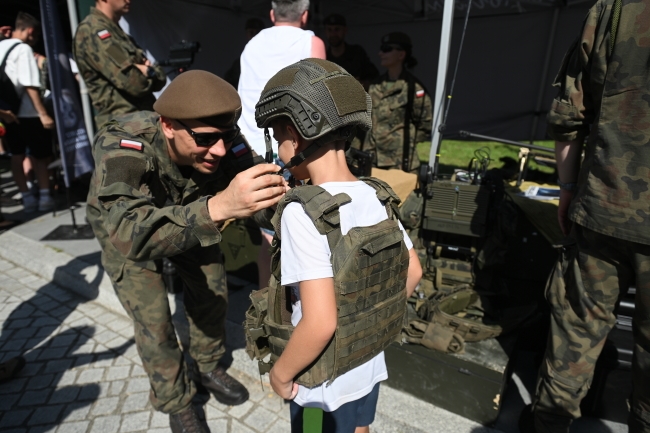 Polish Army Day: Military parades and picnics, words about unity and strengthening the army