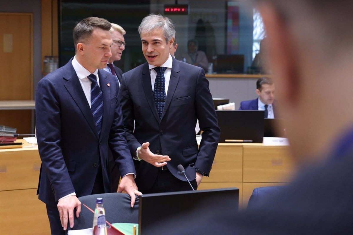 Status ufficiale delle lingue nell'UE: voto rinviato per preoccupazioni in 7 Stati