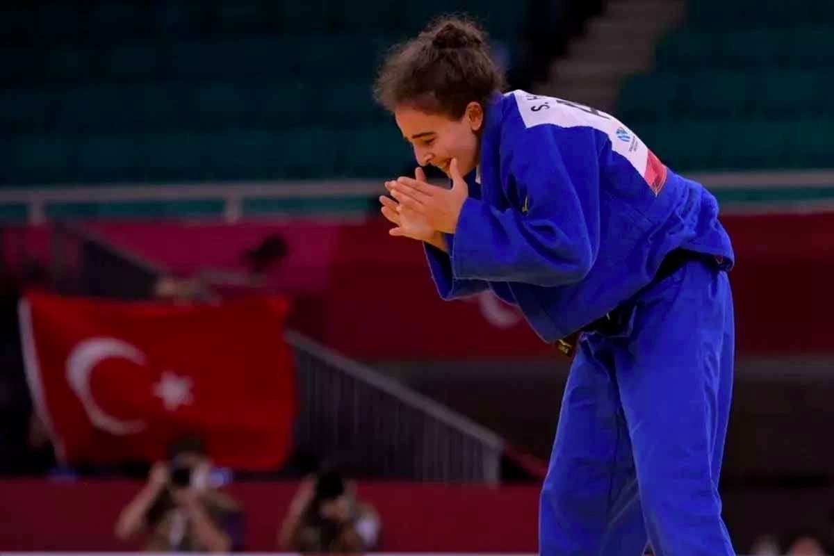 ¡INCREÍBLE ENGAÑO! Campeona paralímpica Shahana Hajiyeva NO ES CIEGA