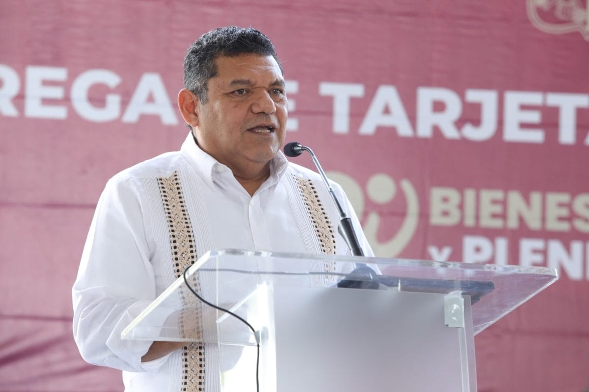 Método May: Obras no local e apoio direto definem o governo