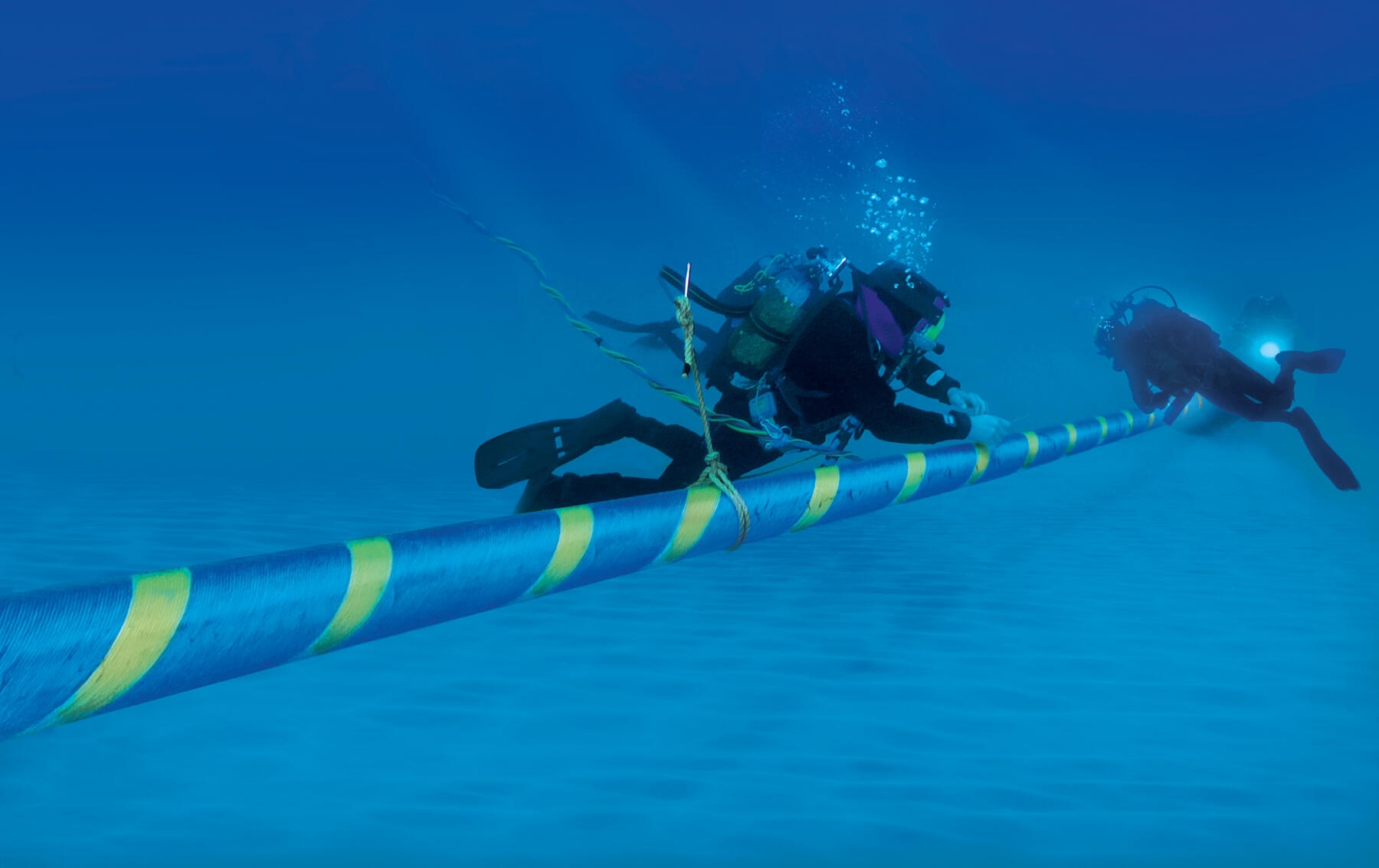 DBA Group entwickelt mit Terna die Stromleitung Adriatik Link zwischen Marken und Abruzzen
