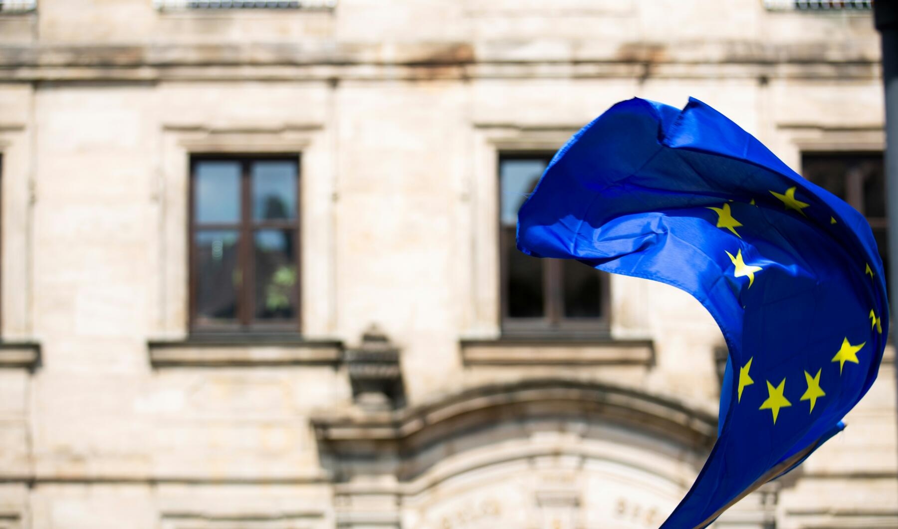 Omnibus: Versoepeling duurzaamheidseisen brengt risico’s voor MKB met zich mee