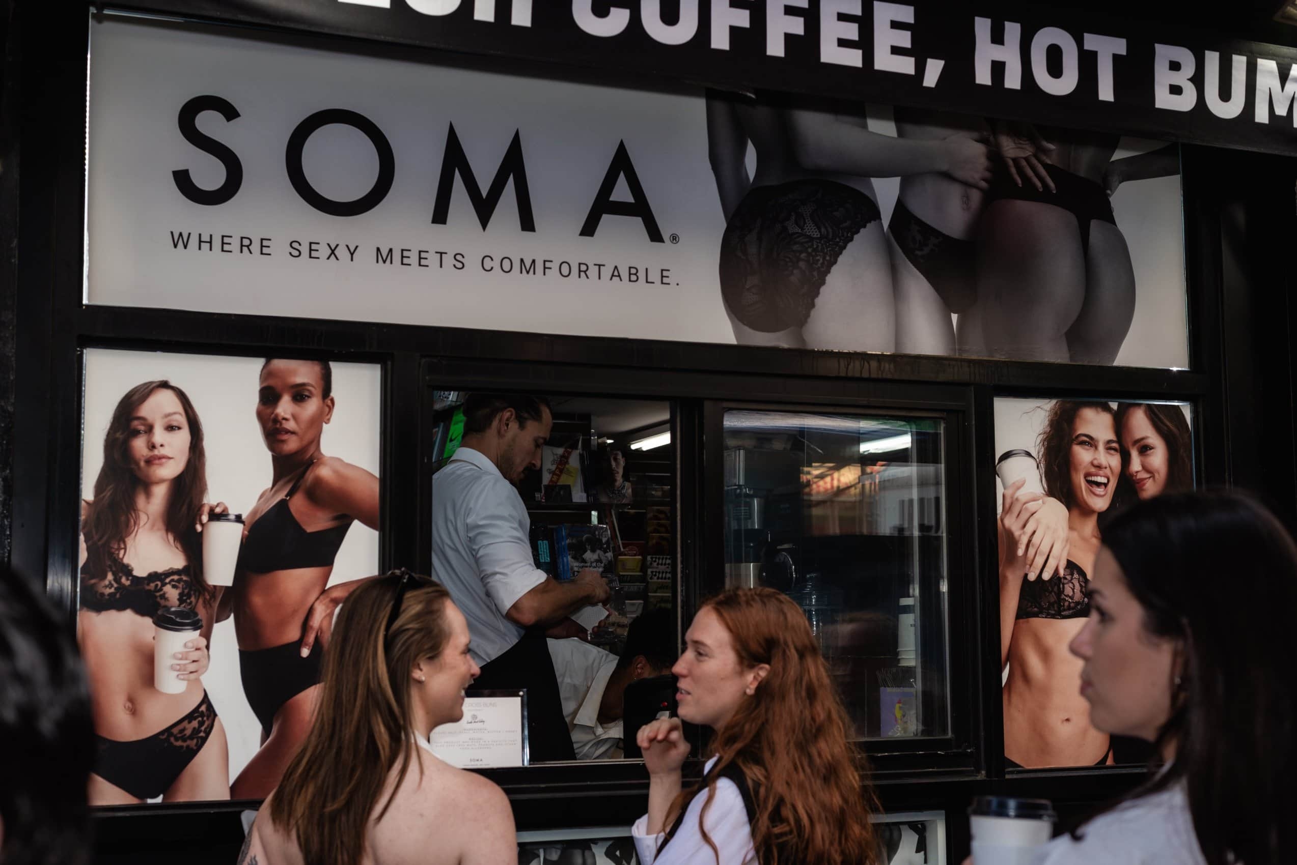 Новый магазин культовых журналов Soma Pop-Up уже здесь, чтобы удовлетворить все ваши потребности на Неделе моды в Нью-Йорке