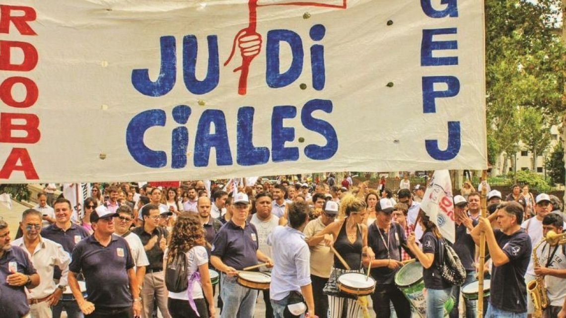 Union conflict grows in court, there is recategorization, but it is insufficient