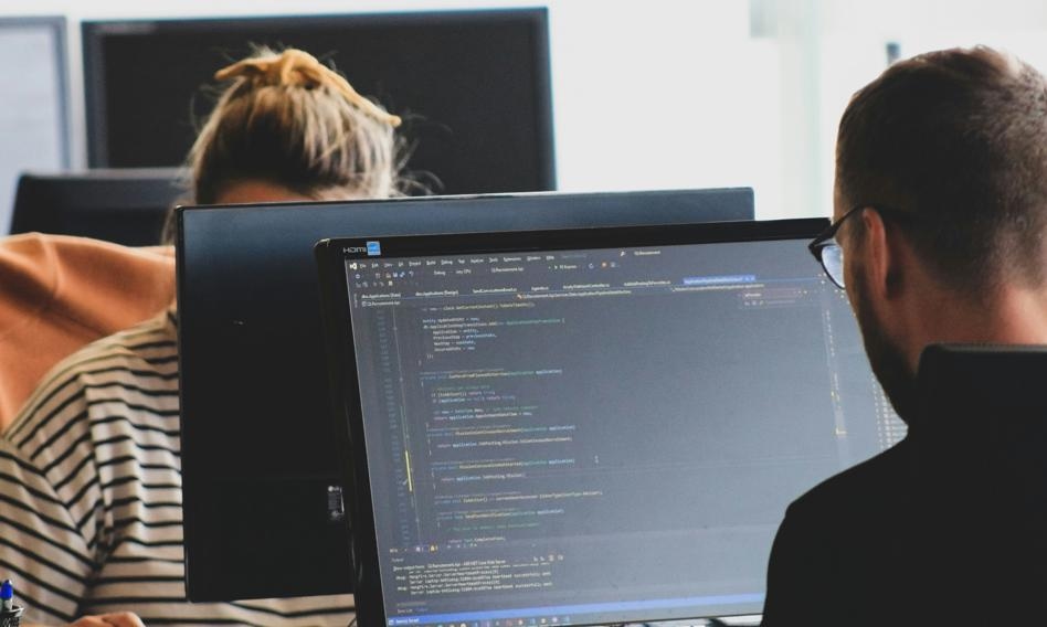 The amendment has worried the IT industry. COI reassures: It is only support, not competition