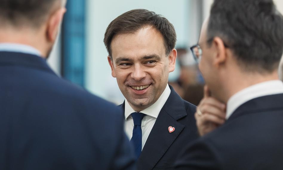 Domański anuncia: La inflación ha caído a alrededor del 3 %. Presenta previsiones para los próximos meses.