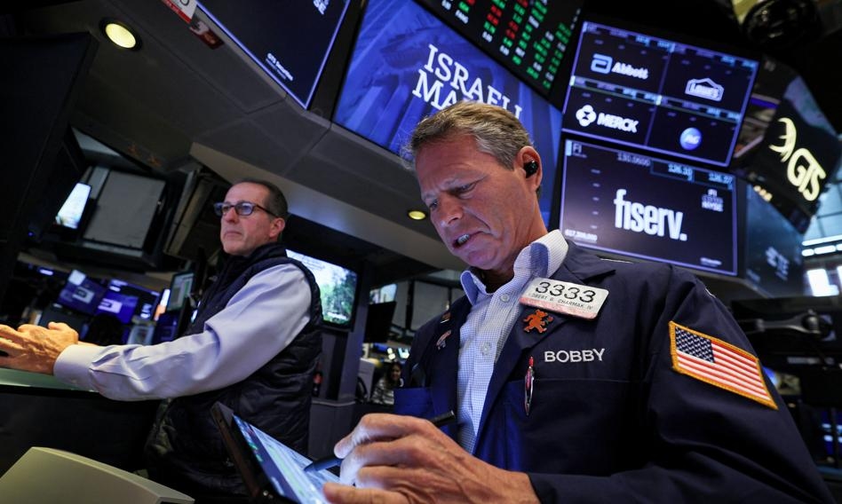 Wall Street'te değişiklik yok. Yatırımcılar ABD-Çin görüşmeleri öncesinde nefeslerini tuttu