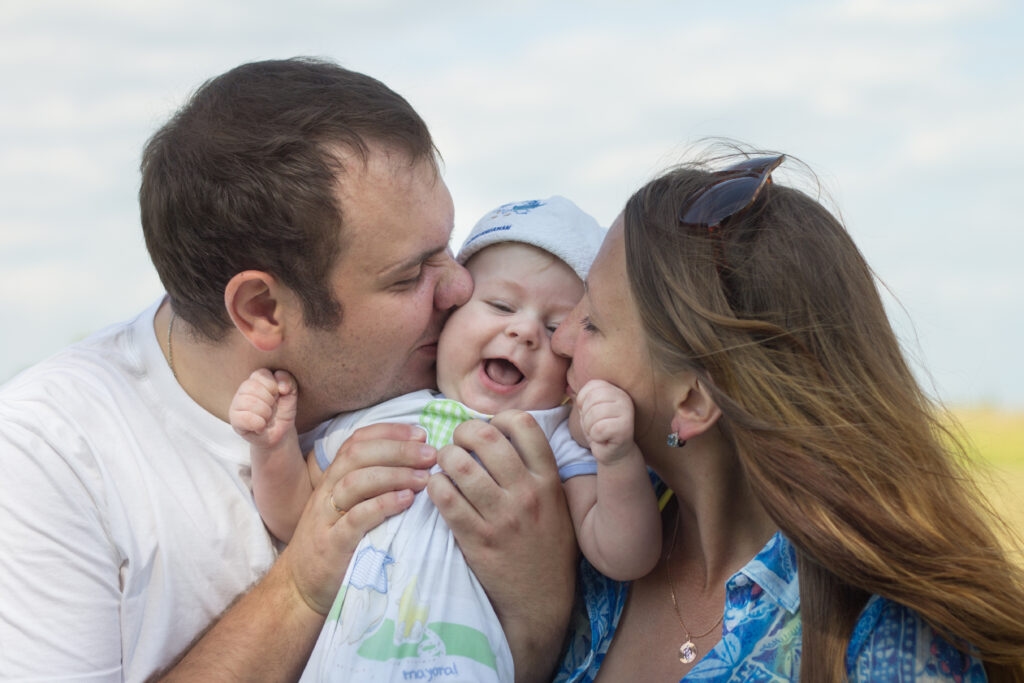 Rospotrebnadzor reminds Novgorod residents when it is not appropriate to give kisses