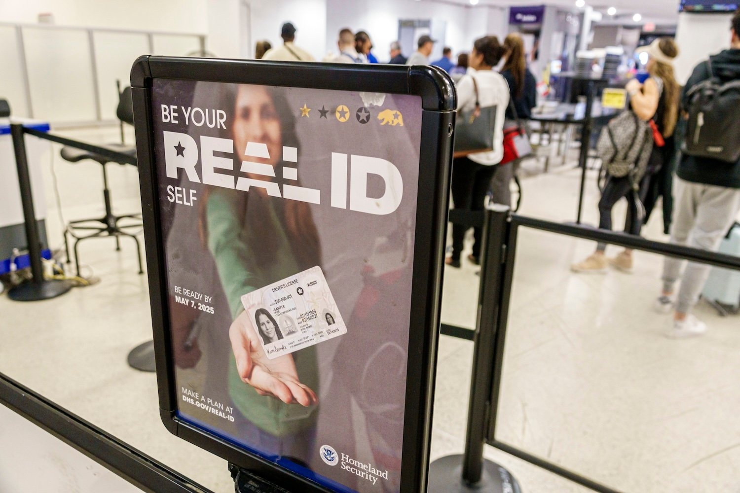 La TSA dice que los pasajeros sin identificación real deben llegar al aeropuerto tres horas antes