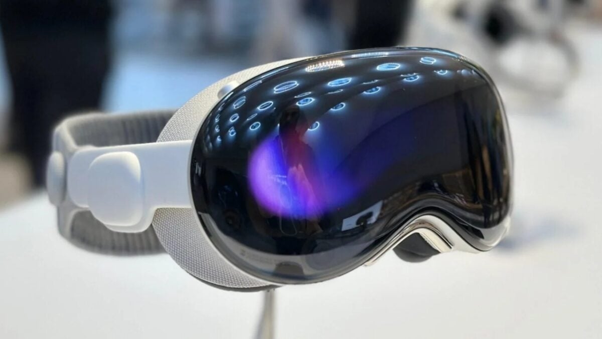 Apple Finally Found a Use for the Vision Pro—and It’s Smart Glasses