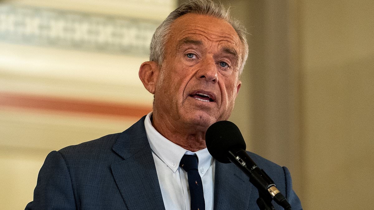El nuevo comité de vacunas de RFK Jr. emite una decisión impactante sobre las vacunas contra la gripe después de que el panel anterior fuera despedido en masa.