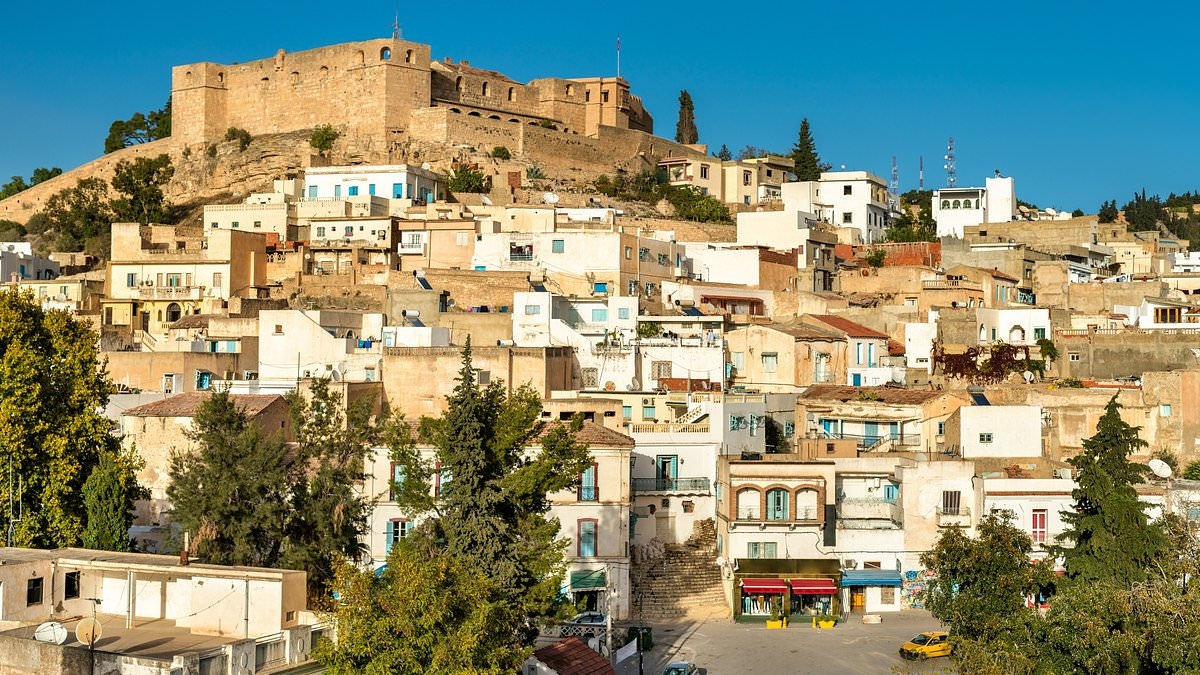 Foreign Office advises against 'all but essential' travel to part of popular tourist hotspot