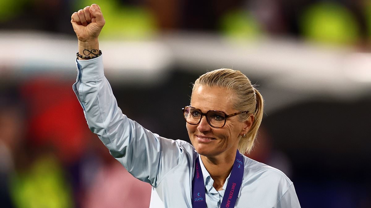 El triunfo de las Leonas sobre España en la Eurocopa: Cómo una valiente decisión de Sarina Wiegman dio lugar a otra noche mágica y consolidó su condición de mejor entrenadora de Inglaterra, escribe TARA ANSON-WALSH